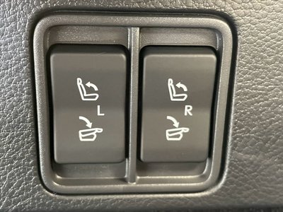 صورة مصغرة 43 لـ 2023 Lexus RX