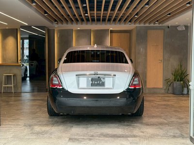 صورة 6 لـ 2021 ROLLS-ROYCE GHOST