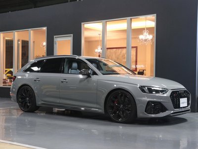2021 AUDI RS4 AVANT photo 3