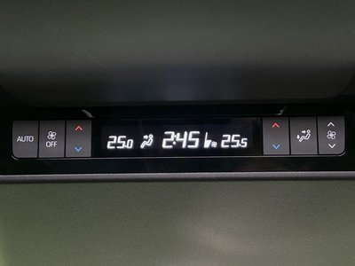 2023 Toyota ALPHARD — фото 55