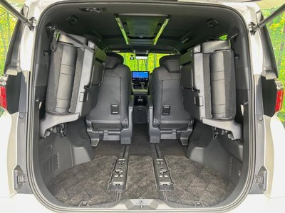 2023 Toyota ALPHARD — фото 11