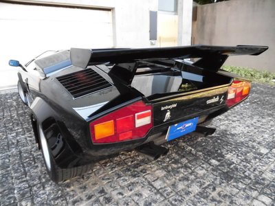 صورة 11 لـ 1982 Lamborghini COUNTACH