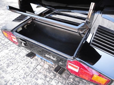 صورة 16 لـ 1982 Lamborghini COUNTACH