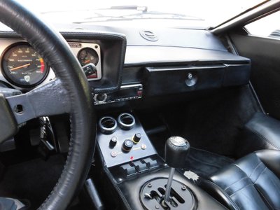 صورة 6 لـ 1982 Lamborghini COUNTACH