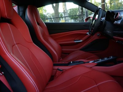 صورة 8 لـ 2022 Ferrari F8 SPIDER