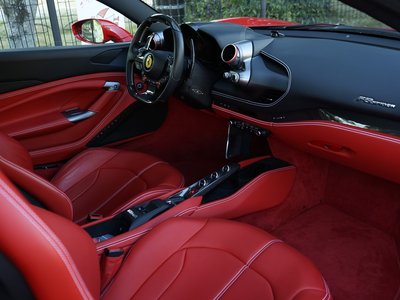 صورة 14 لـ 2022 Ferrari F8 SPIDER