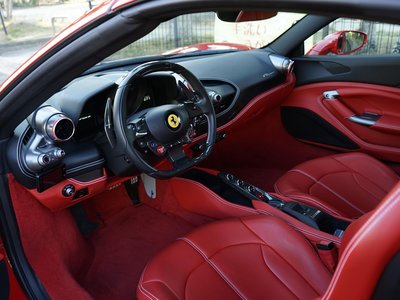 صورة 2 لـ 2022 Ferrari F8 SPIDER