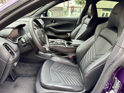 2024 Aston Martin DBX — миниатюра 44