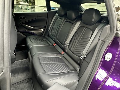 2024 Aston Martin DBX — миниатюра 47