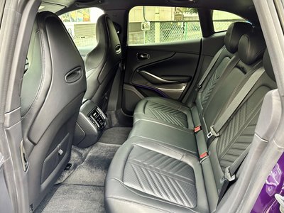 2024 Aston Martin DBX — миниатюра 46
