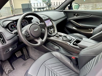 2024 Aston Martin DBX — миниатюра 14