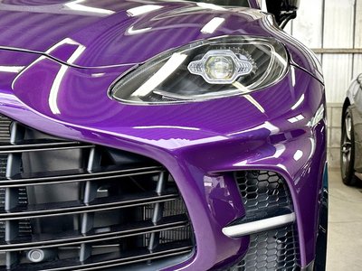 2024 Aston Martin DBX — миниатюра 33