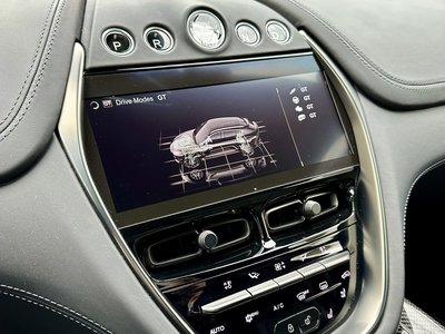 2024 Aston Martin DBX — миниатюра 56