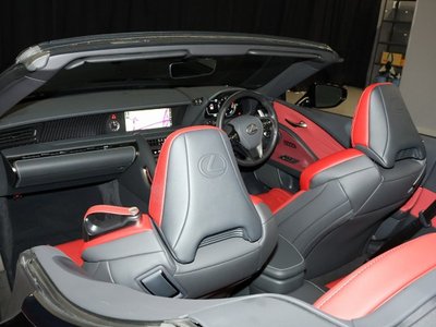 صورة 9 لـ 2021 Lexus LC CONVERTIBLE
