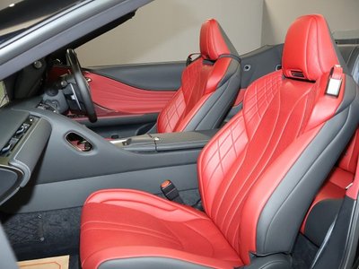 صورة 7 لـ 2021 Lexus LC CONVERTIBLE