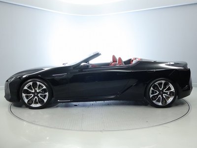 صورة 3 لـ 2021 Lexus LC CONVERTIBLE