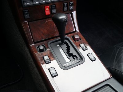1993 Mercedes-BENZ SL — миниатюра 17