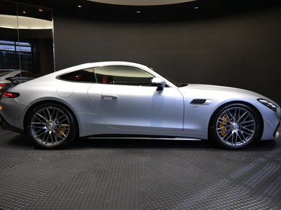 صورة 4 لـ 2025 Mercedes-BENZ GT AMG