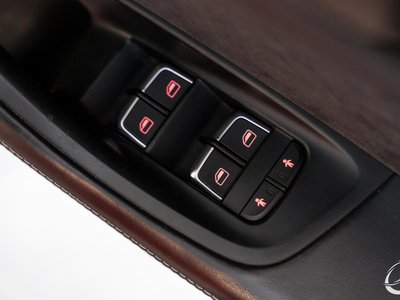 2015 AUDI RS6 AVANT 照片 38