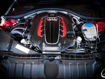 2015 AUDI RS6 AVANT 照片 24