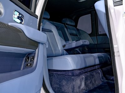 صورة 29 لـ 2021 ROLLS-ROYCE CULLINAN