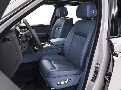 صورة 31 لـ 2021 ROLLS-ROYCE CULLINAN