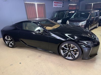 صورة 3 لـ 2017 Lexus LC