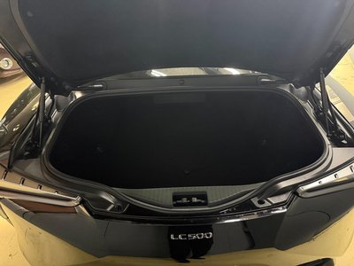صورة 21 لـ 2017 Lexus LC