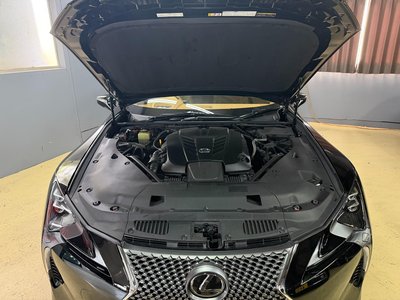 صورة 20 لـ 2017 Lexus LC