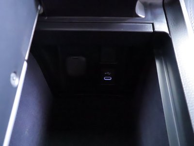 2025 Toyota CROWN ESTATE — миниатюра 37