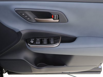 2025 Toyota CROWN ESTATE — миниатюра 38