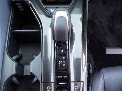 2025 Toyota CROWN ESTATE — миниатюра 27