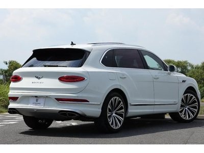 2023 Bentley BENTAYGA thumbnail 6