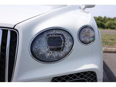 2023 Bentley BENTAYGA thumbnail 7
