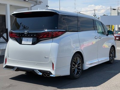 2024 Toyota ALPHARD — фото 7