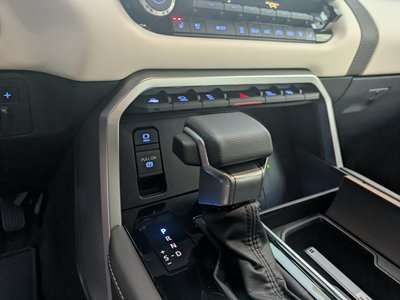 صورة مصغرة 43 لـ 2023 Toyota TUNDRA