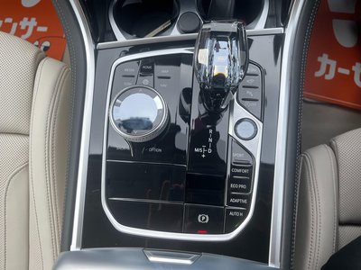 صورة 15 لـ 2022 BMW 8 SERIES