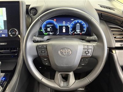 2025 Toyota ALPHARD photo 11
