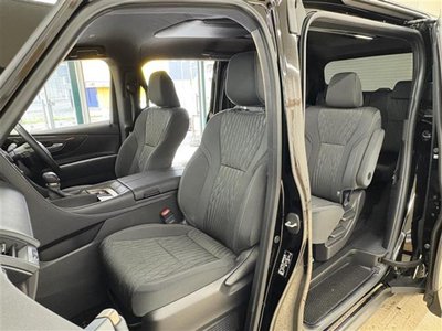 2025 Toyota ALPHARD photo 26