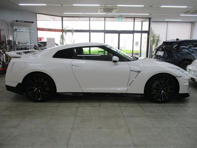 صورة 9 لـ 2023 Nissan GT-R