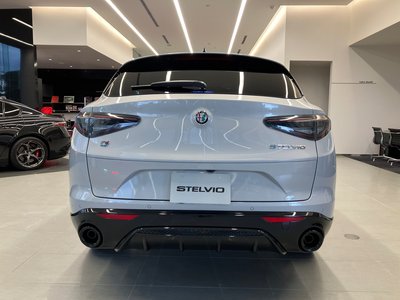 صورة 9 لـ 2026 ALFA Romeo STELVIO