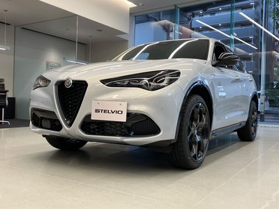 صورة 1 لـ 2026 ALFA Romeo STELVIO