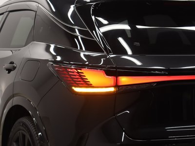 2025 Lexus RX thumbnail 36