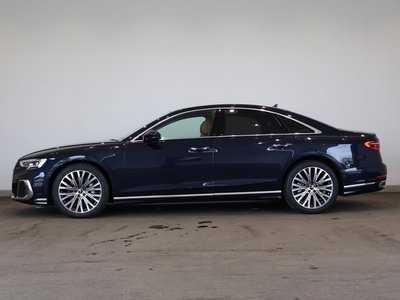 2025 AUDI A8 photo 3