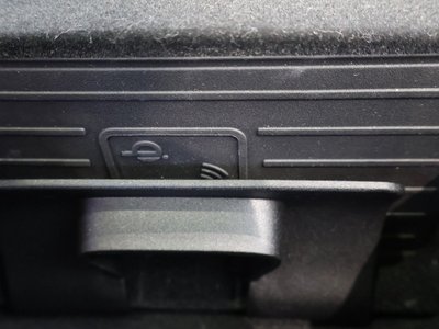 2025 AUDI A8 thumbnail 27