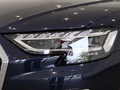 2025 AUDI A8 photo 8