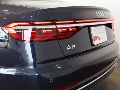 2025 AUDI A8 photo 9