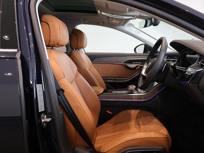 2025 AUDI A8 photo 12