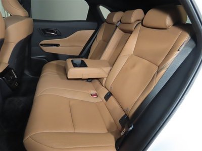 صورة 12 لـ 2025 Toyota CROWN SPORT