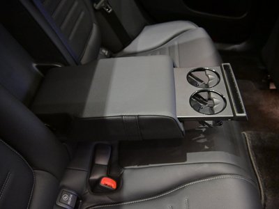 2025 Mercedes-BENZ C-CLASS — миниатюра 56